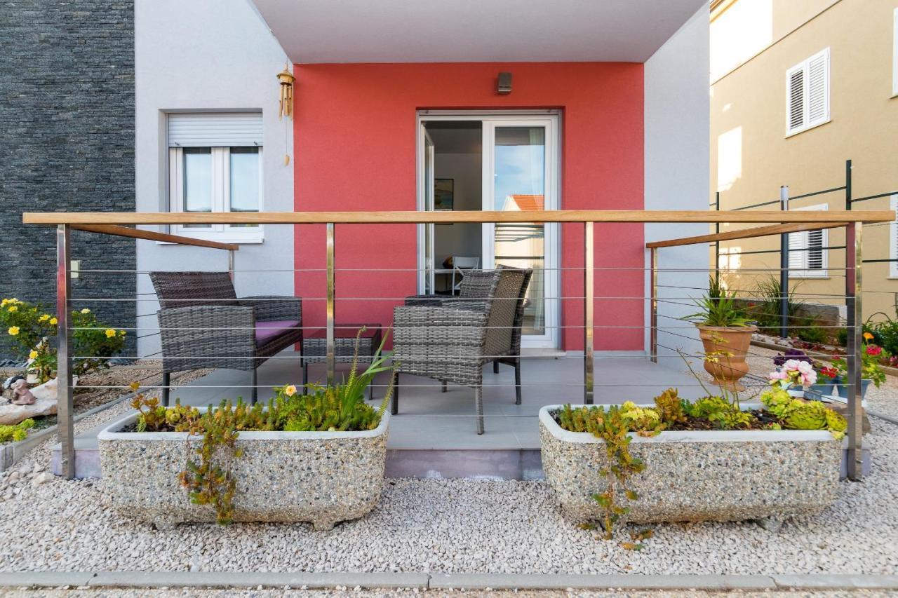 Apartments And Rooms With Parking Space Grebastica, Sibenik - 17831 Kültér fotó